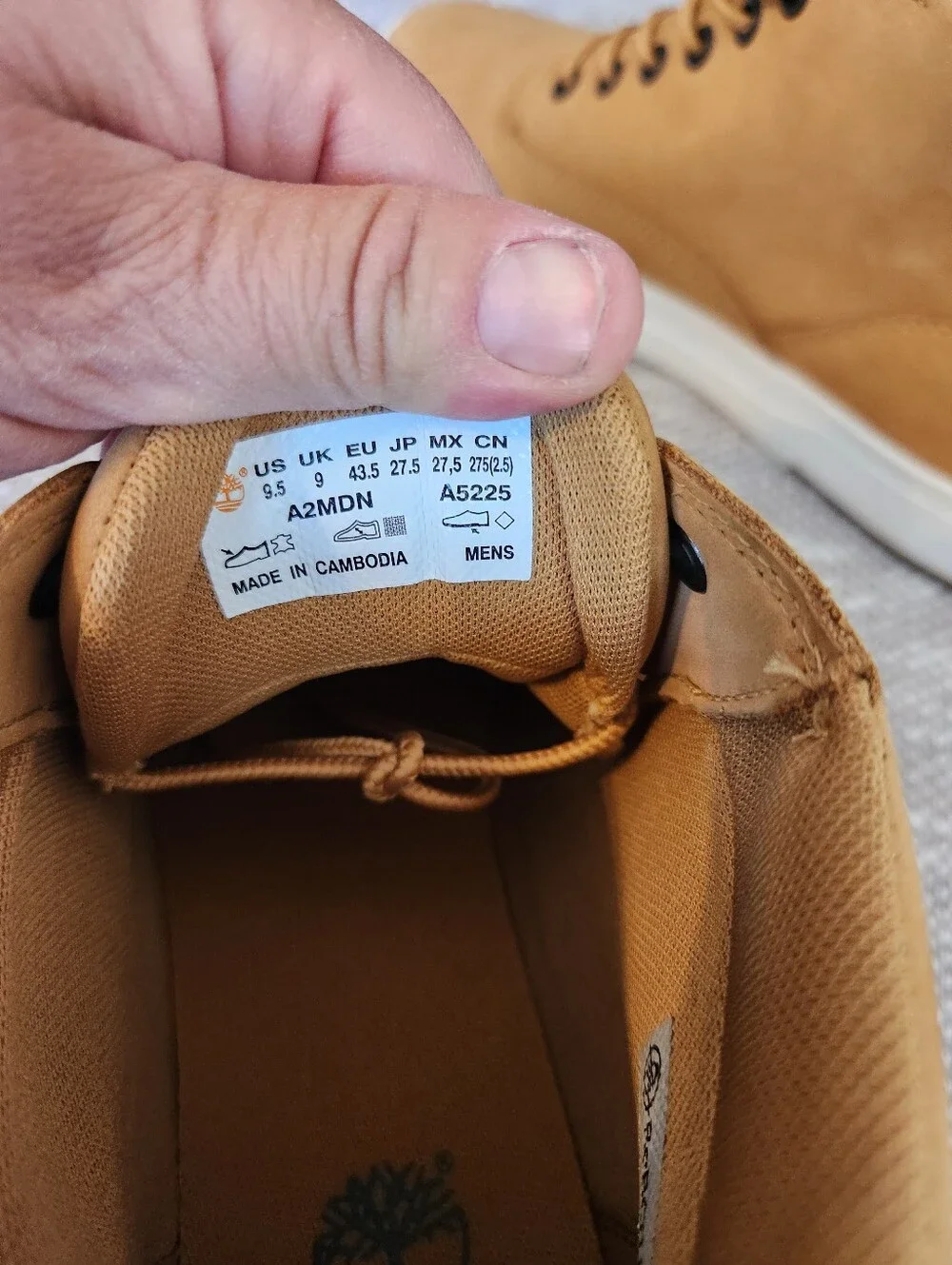 Timberland Mens Davis Square Leather Lace Up Chukka Boots Nubuck Wheat Y2K, 9.5